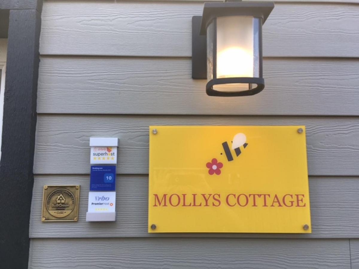 Mollys Cottage-The Suite On Vancouver Island Near Yyj Airport And The Wa And Bc Ferries North Saanich Экстерьер фото